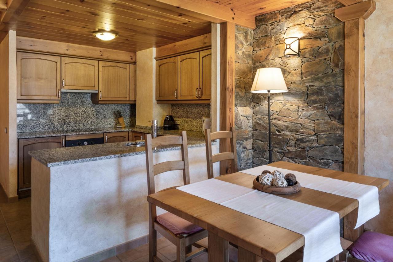 Apartaments Els Llacs Bordes d'Envalira Bagian luar foto
