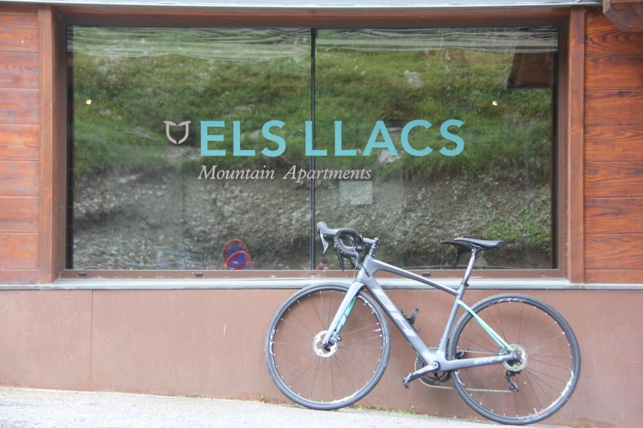 Apartaments Els Llacs Bordes d'Envalira Bagian luar foto