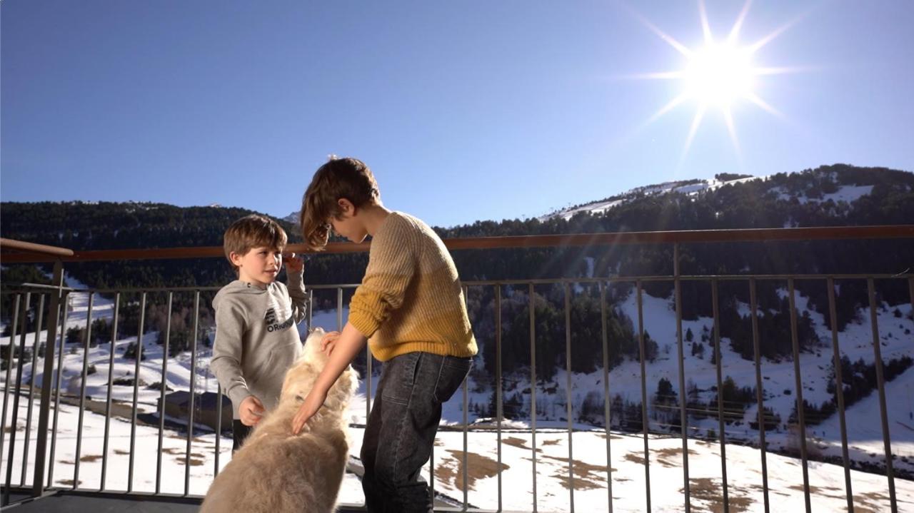 Apartaments Els Llacs Bordes d'Envalira Bagian luar foto