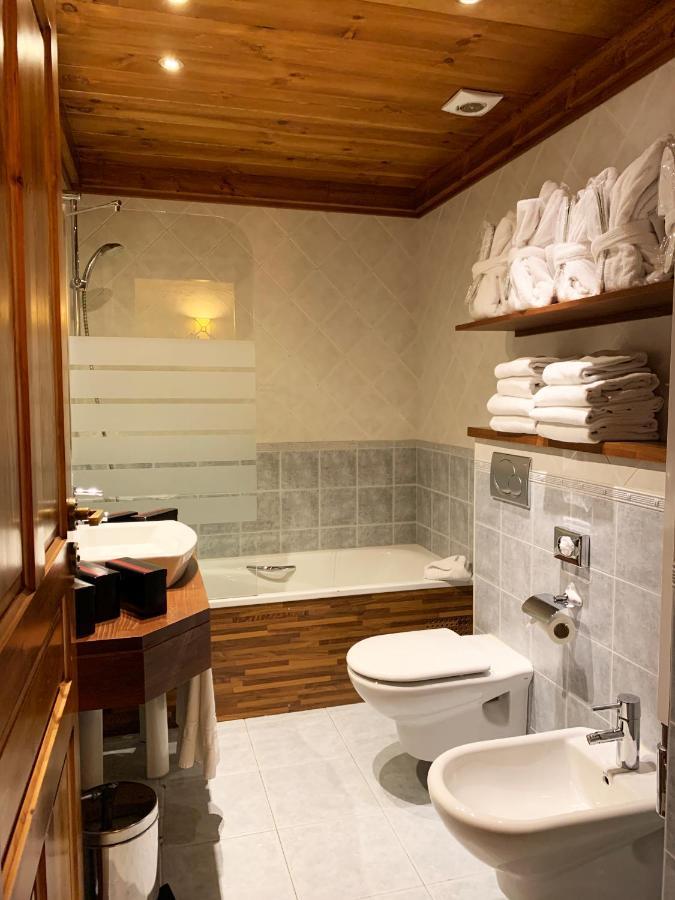 Apartaments Els Llacs Bordes d'Envalira Bagian luar foto