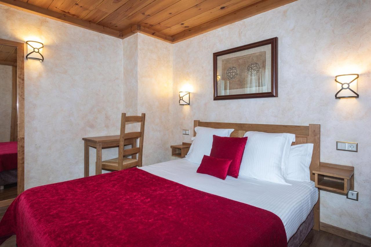 Apartaments Els Llacs Bordes d'Envalira Bagian luar foto